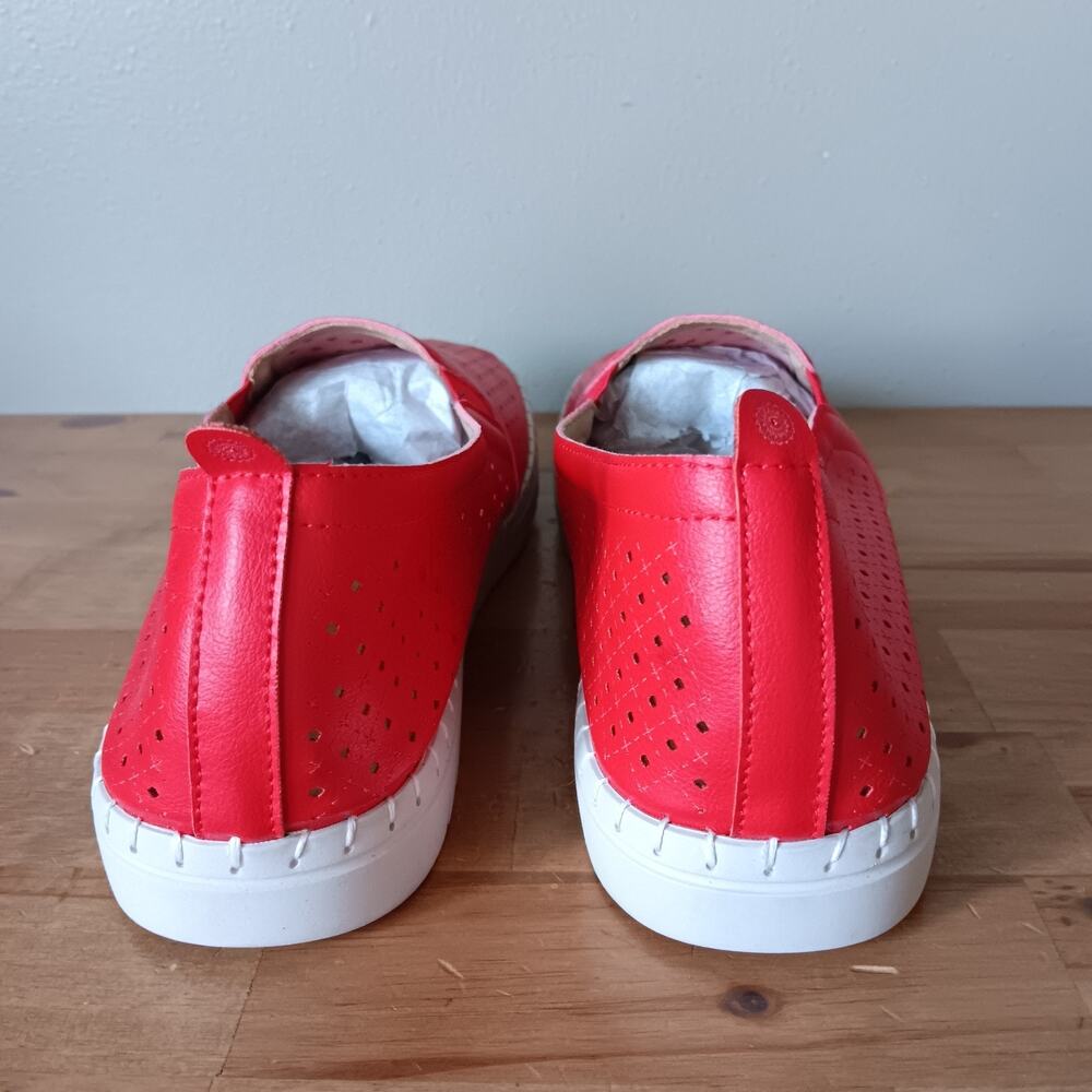 GLOLILY Elle Starburst Perf/ Walking Shoes Slip-On‎ Red Size: 11 M  NWB - Picture 7 of 11